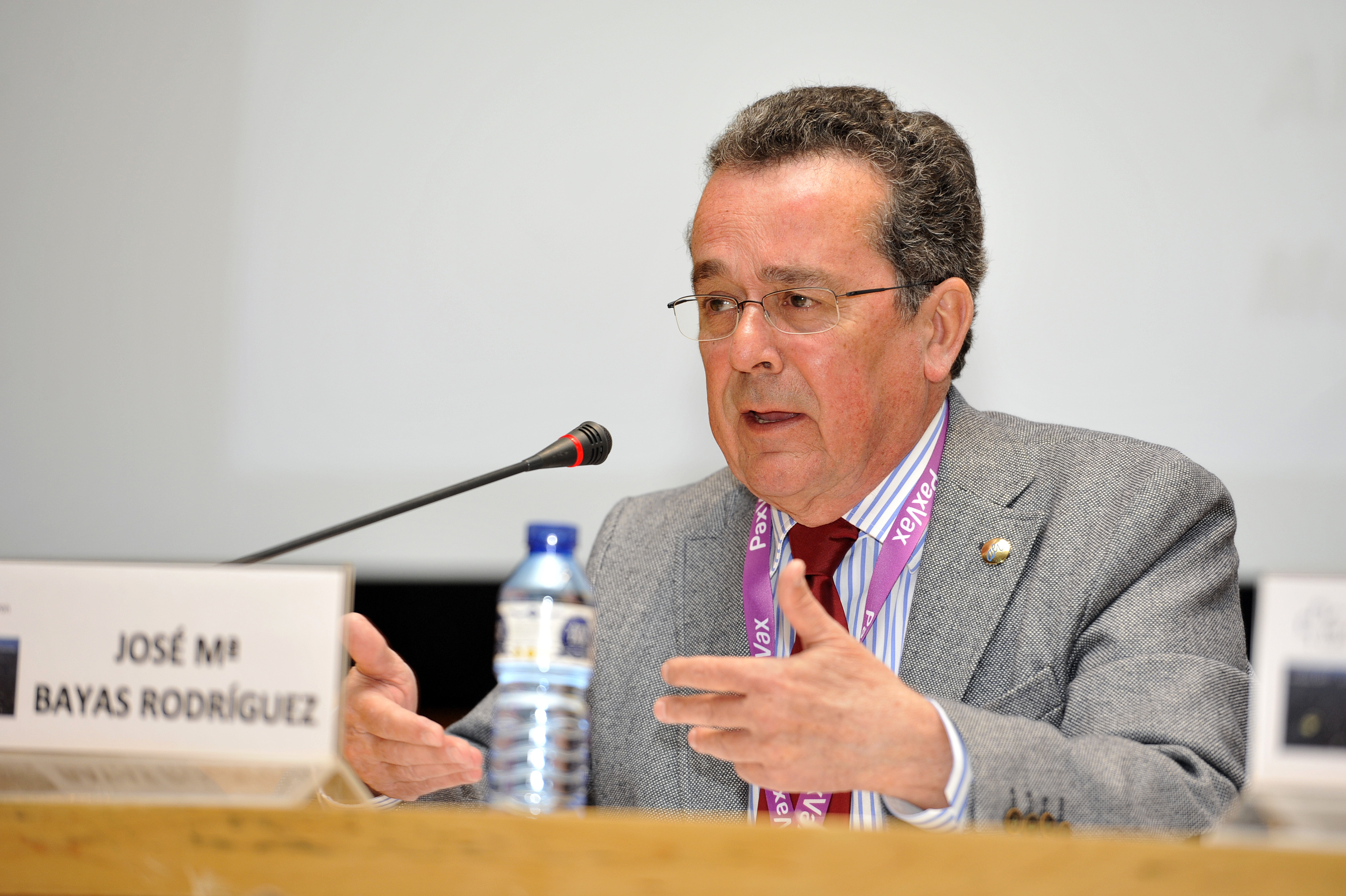 Entrevista al Dr. José María Bayas: “Es importante la información y la educación sanitaria sobre los beneficios y la seguridad de las vacunas”